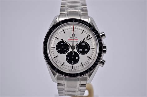 omega speedmaster professional panda.